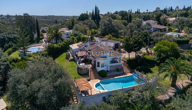 Villa in Alvor - view 1