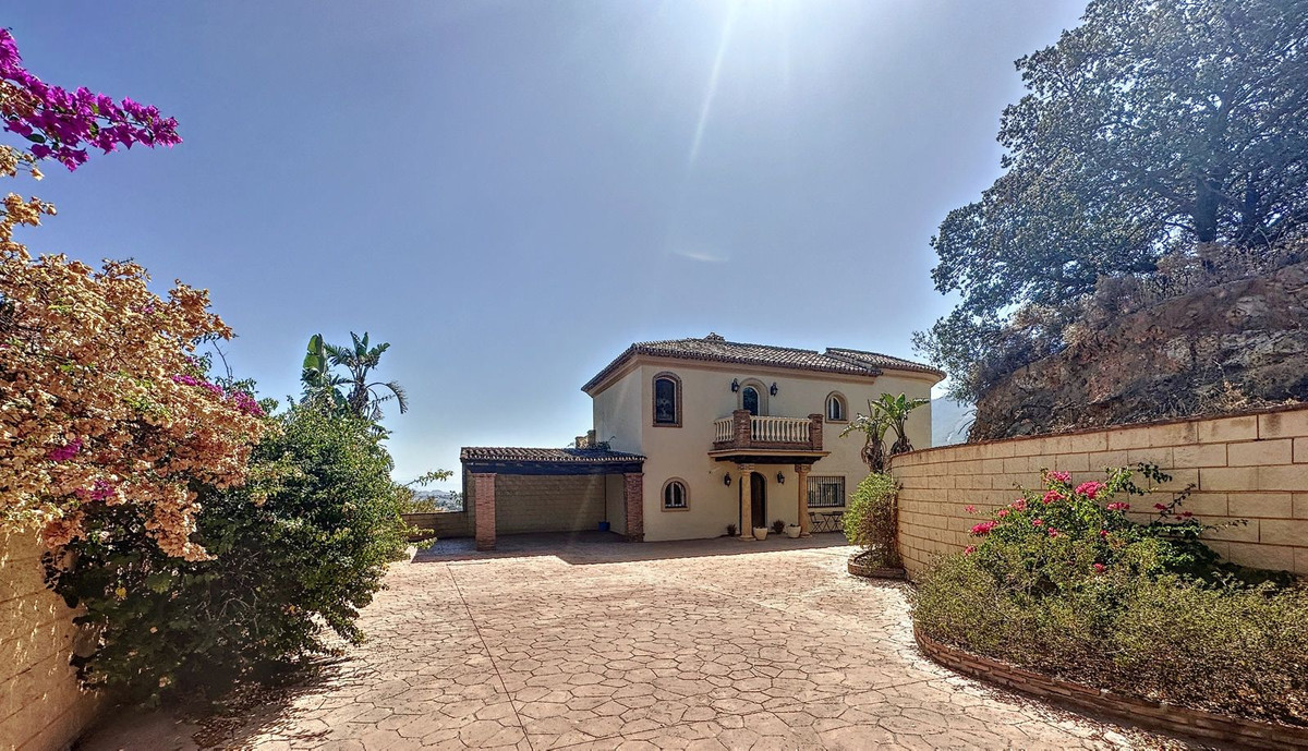 House in Alhaurin el Grande