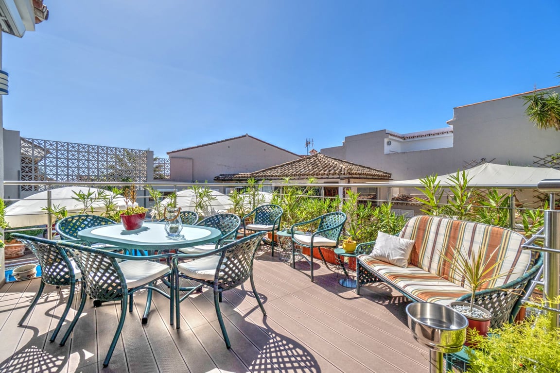 Villa in Nuevo Guadiaro - Image 5