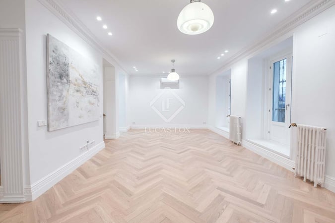 Apartment in Comunidad de Madrid - view 1