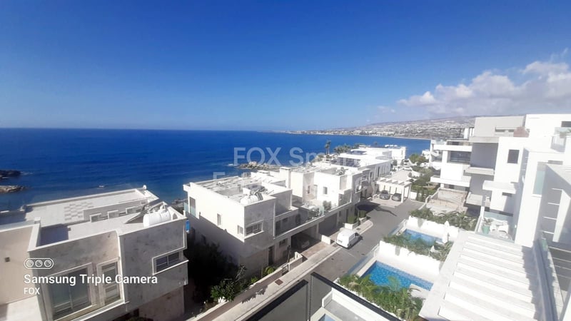 House in Kissonerga - view 1