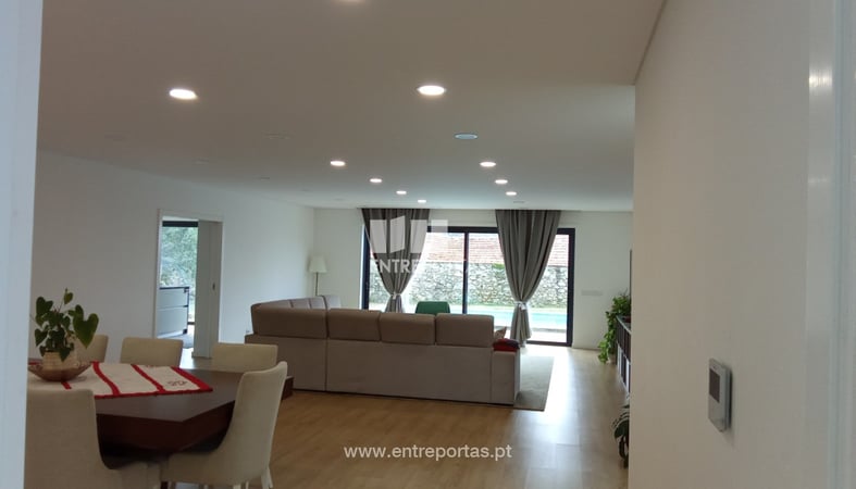 House in Pedras de Moledo - view 1