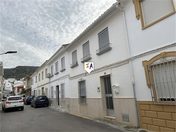 House in La Guardia de Jaen - view 1