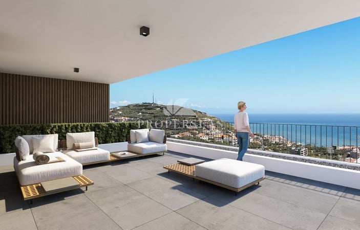 Apartment in Camara de Lobos - view 1