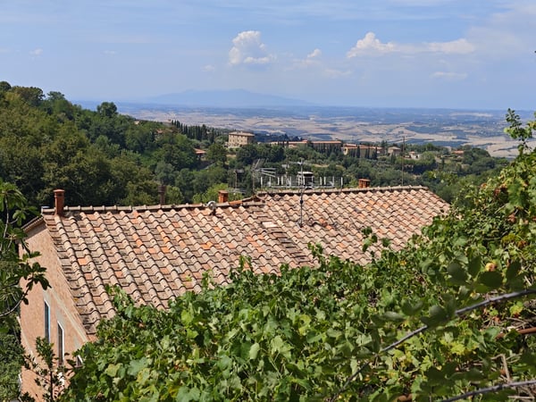 House in Volterra - view 1