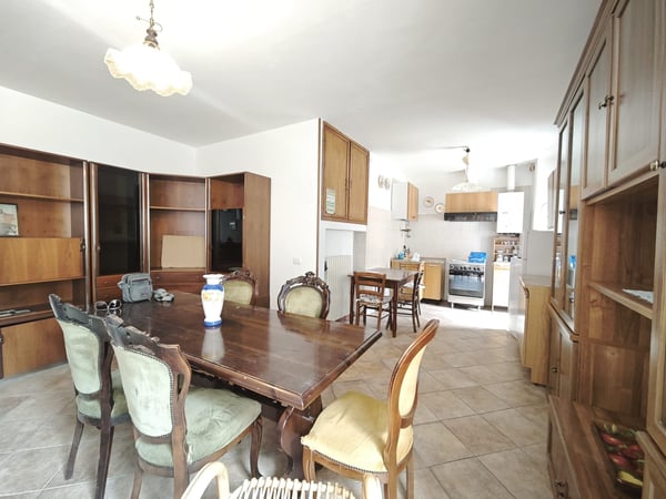 House in Volterra - view 1