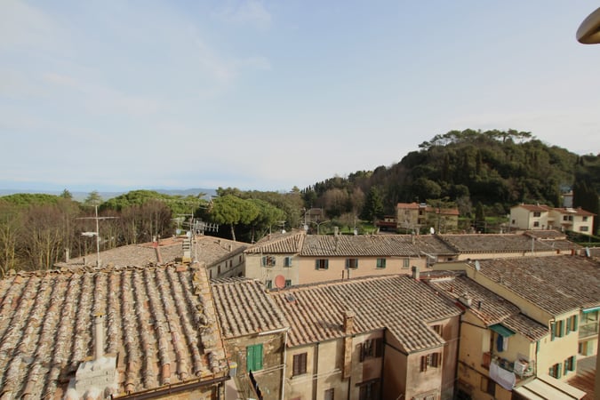 House in Volterra - view 1