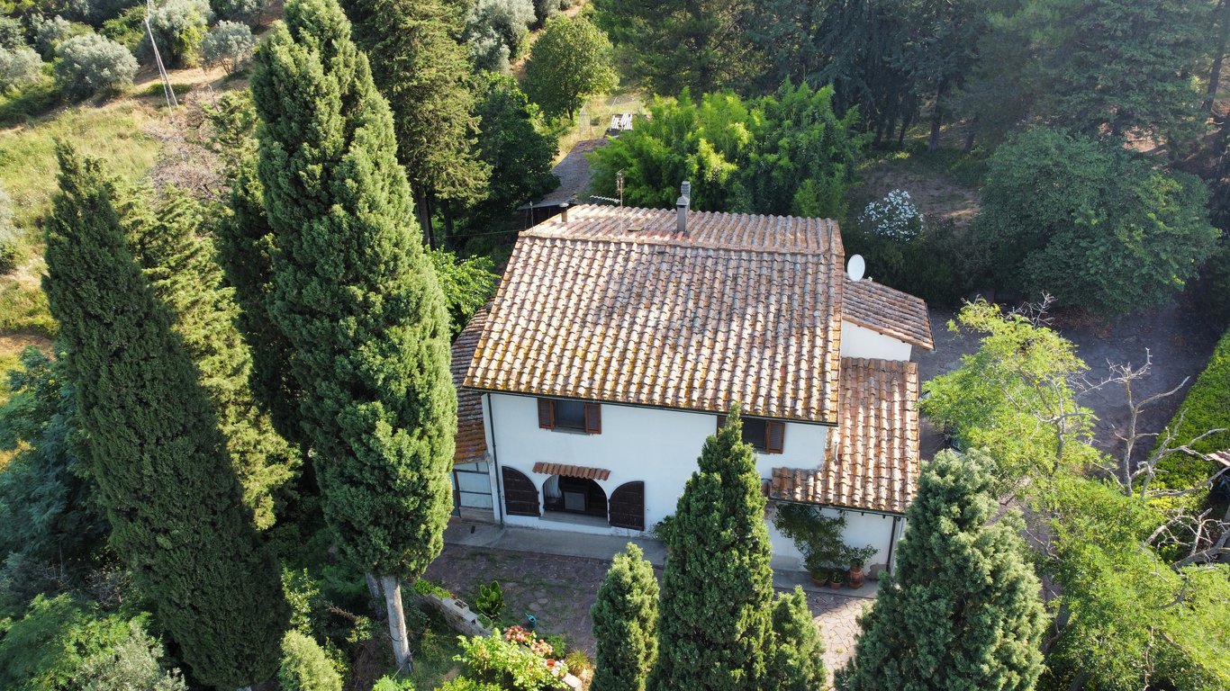 House in Volterra - Image 5