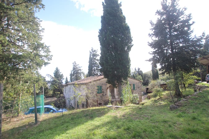 House in Lajatico - view 1