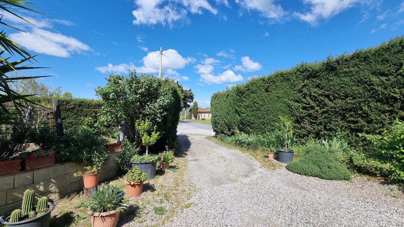 House in Volterra - Image 2