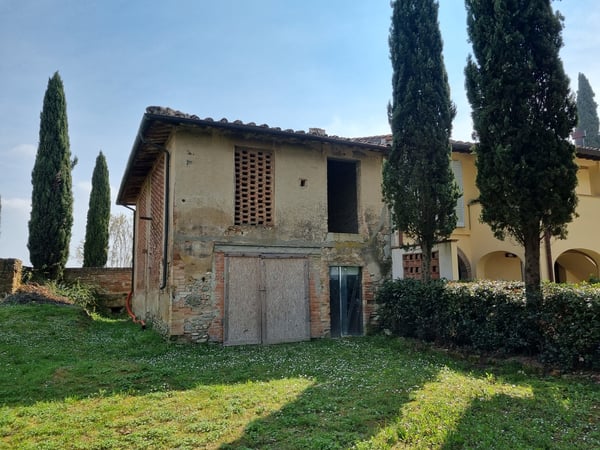 House in Castelfiorentino - view 1