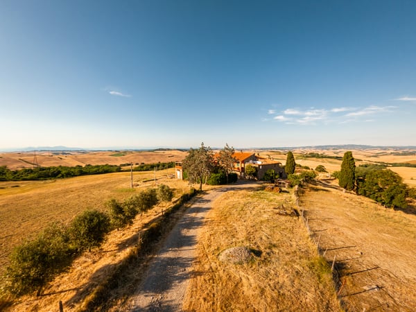 House in Lajatico - view 1