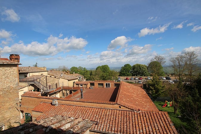 House in Volterra - view 1