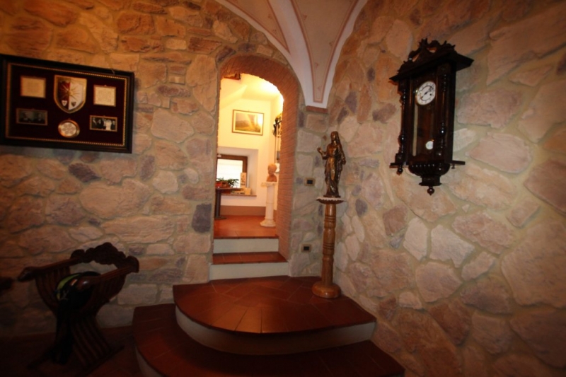 House in Volterra - Image 3