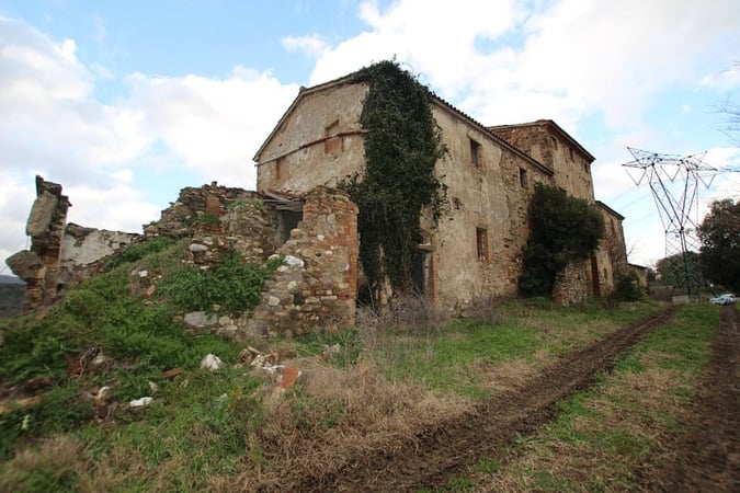 House in Montecatini Val di Cecina - view 1