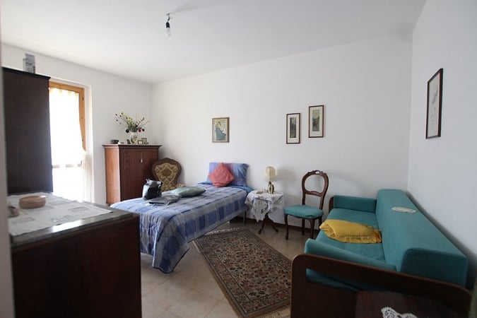 House in Volterra - view 1