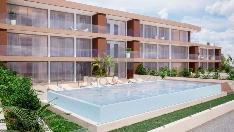 Apartment in Estreito de Camara de Lobos - Image 2