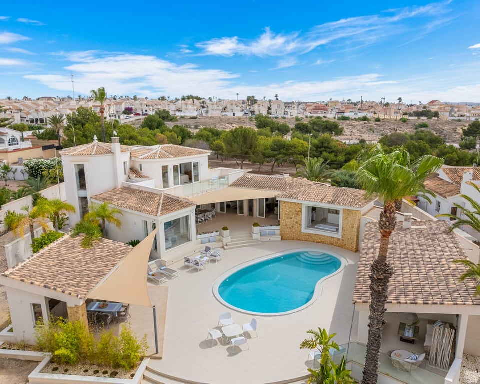 Villa in Ciudad Quesada - Image 3