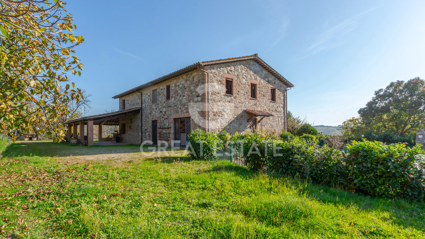 House in San Venanzo - Image 2