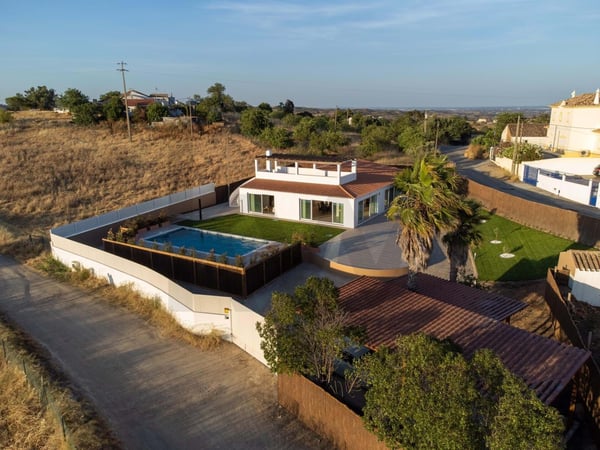 Villa in Tavira - view 1