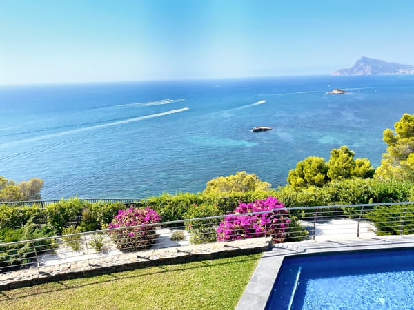 Villa in Altea - view 1