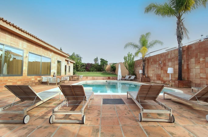 Villa in Malaga - view 1