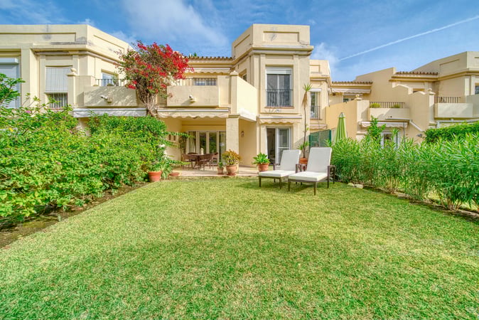 House in Guia - view 1