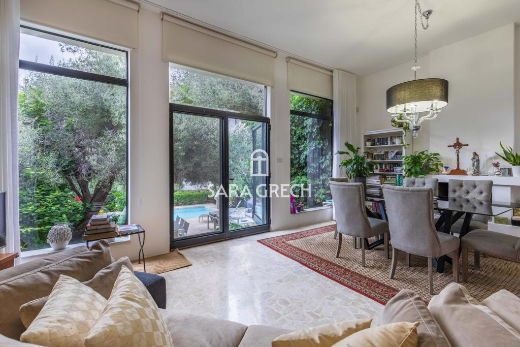 House in Tas-Sliema - Image 3