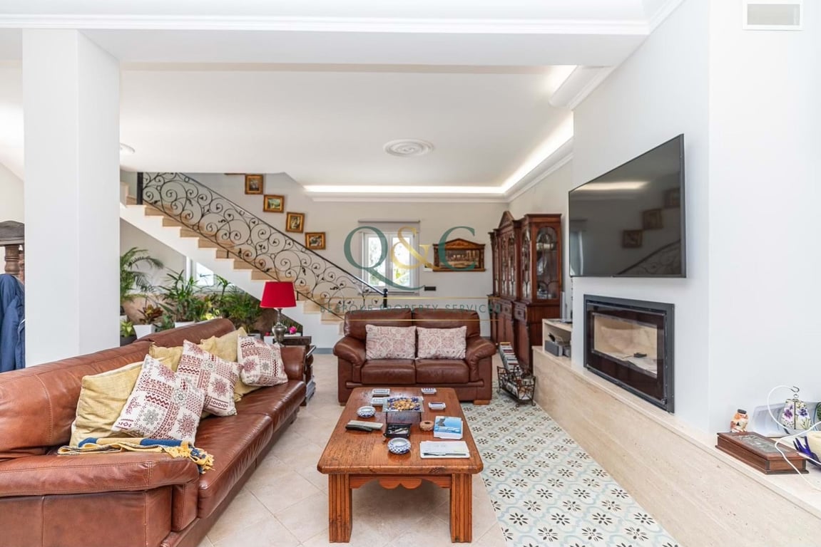 Villa in Loule - Image 2