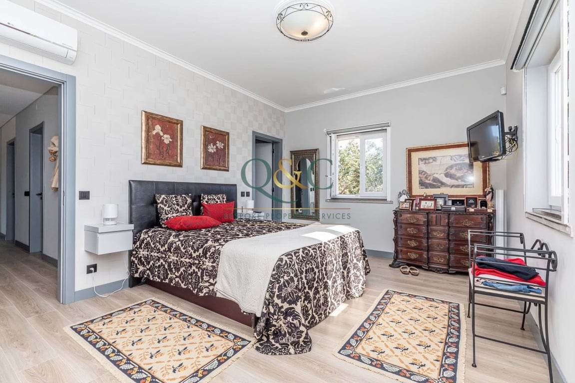 Villa in Loule - Image 4