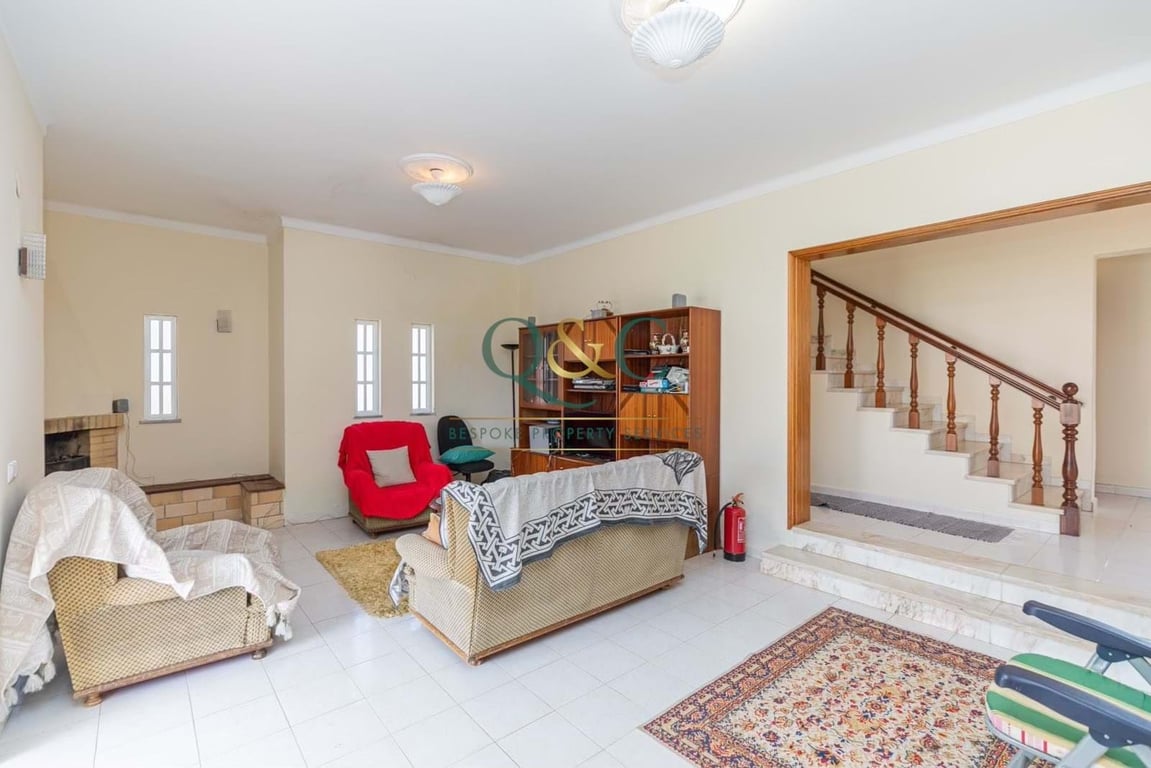 Villa in Estoi - Image 2