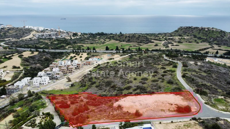 Land in Agios Tychon - view 1