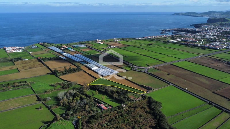 Land in Pico da Pedra - view 1