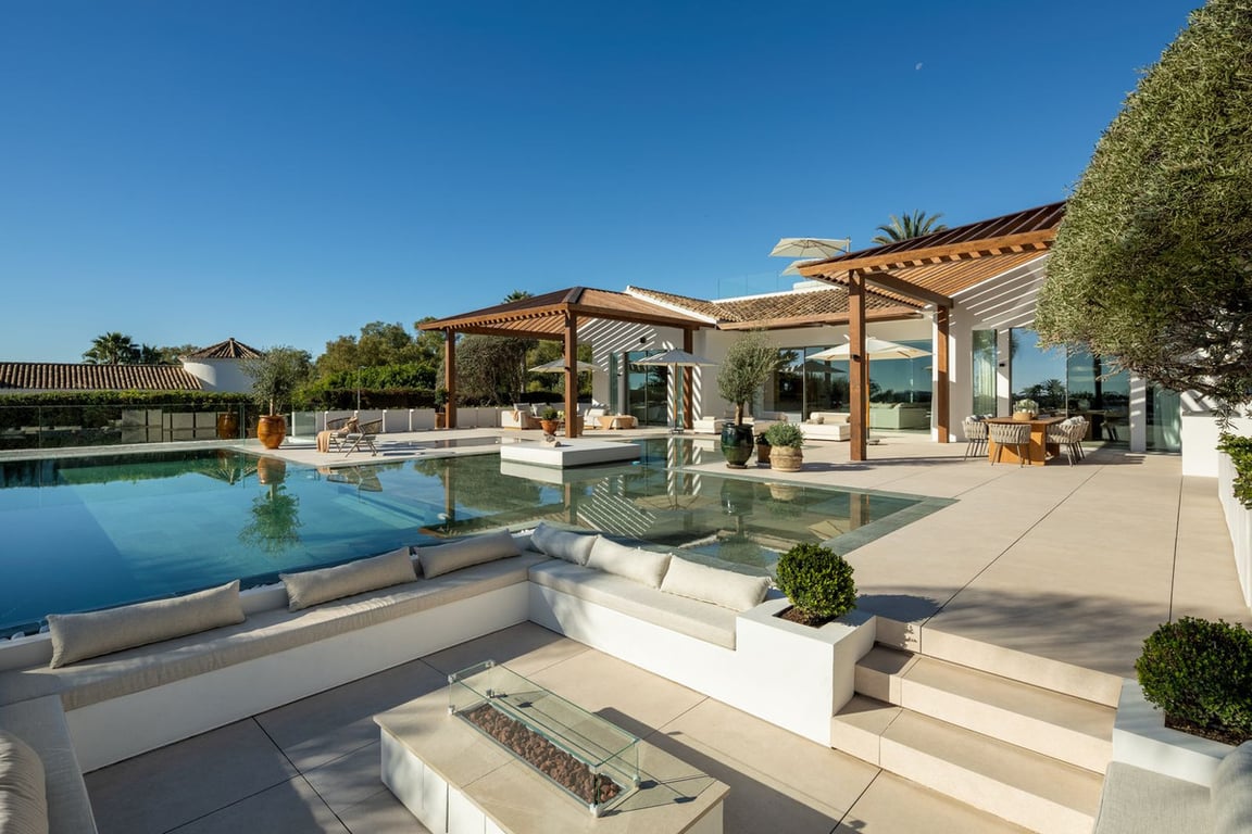 Villa in Nueva Andalucia