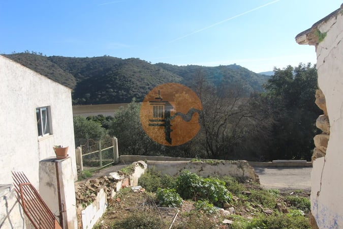 Villa in Alcoutim - view 1