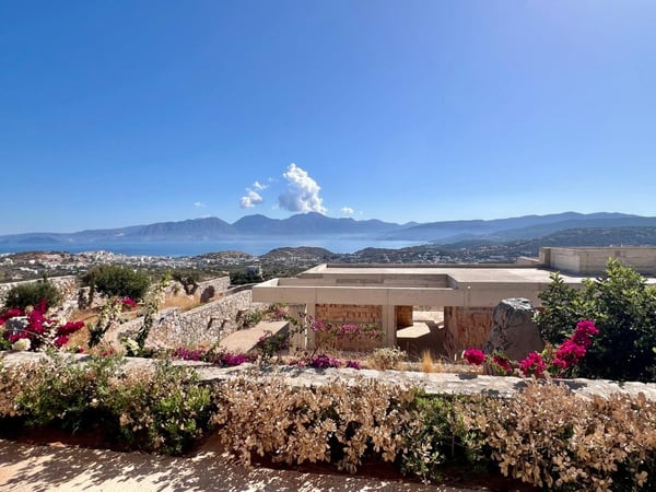 House in Agios Nikolaos - view 1
