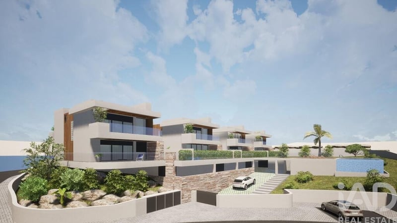 House in Ericeira - view 1