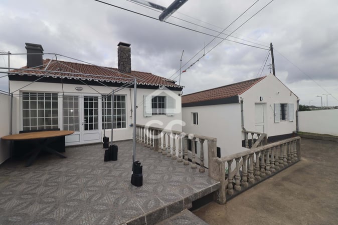 Villa in Achadinha - view 1