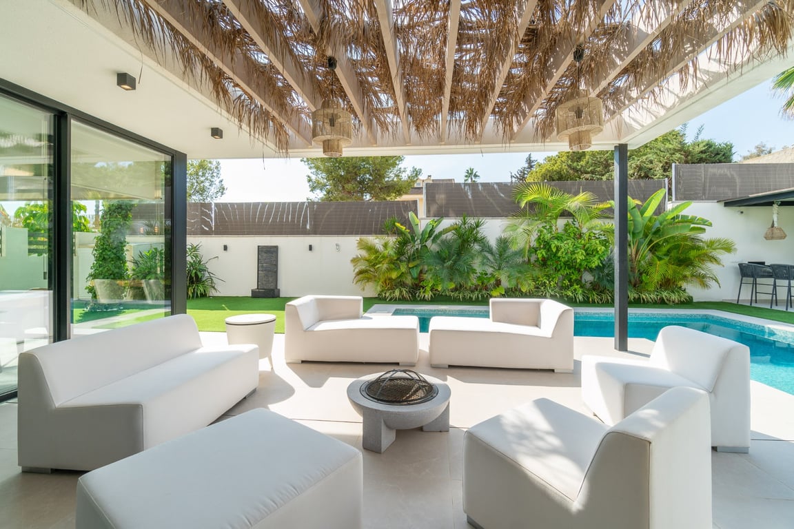 Villa in Punta Prima - Image 4