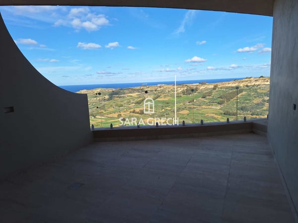 Penthouse in In-Nadur - view 1