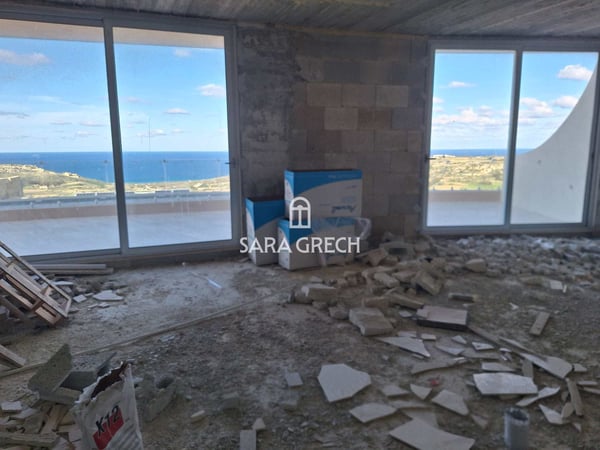 Penthouse in In-Nadur - view 1