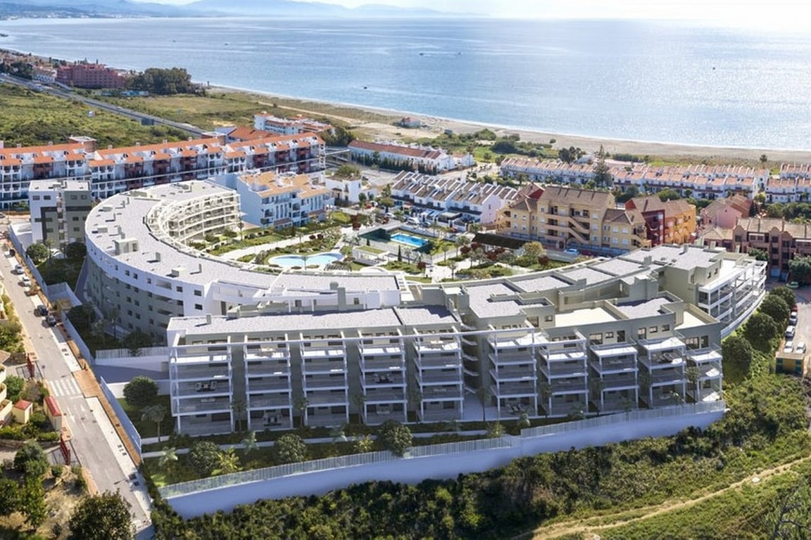 Apartment in Manilva - Image 2