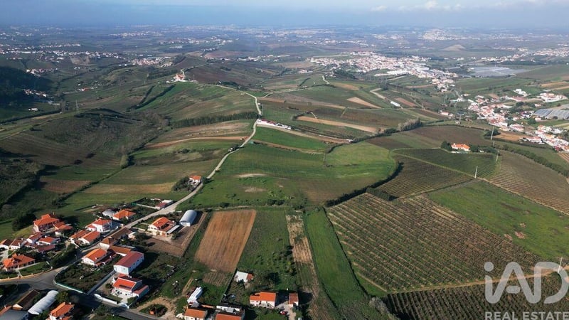 Land in Freiria - view 1