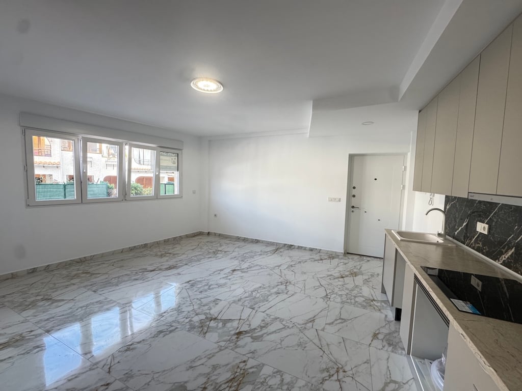Apartment in Torrevieja - Image 5