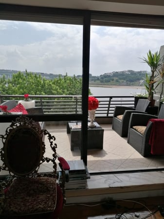 House in Campanha - view 1