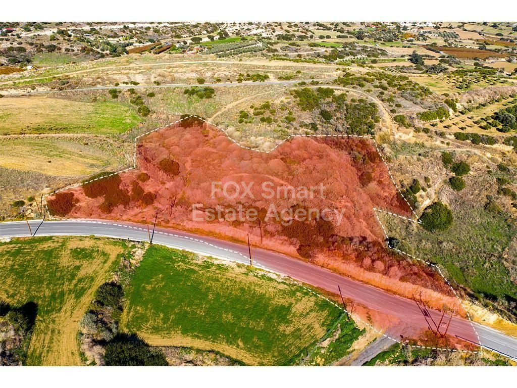 Land in Pissouri