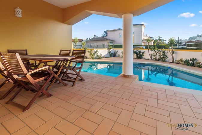 Villa in Portimao - view 1