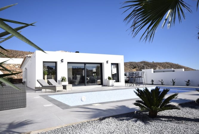 Villa in Almeria - view 1
