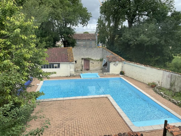 House in Saint-Pierre-de-Juillers - view 1