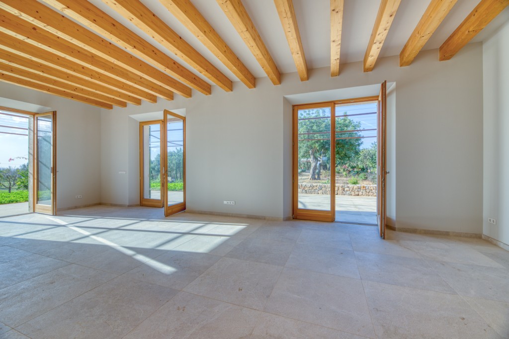 Farm, Ranch or Equestrian in Alaro - Image 5